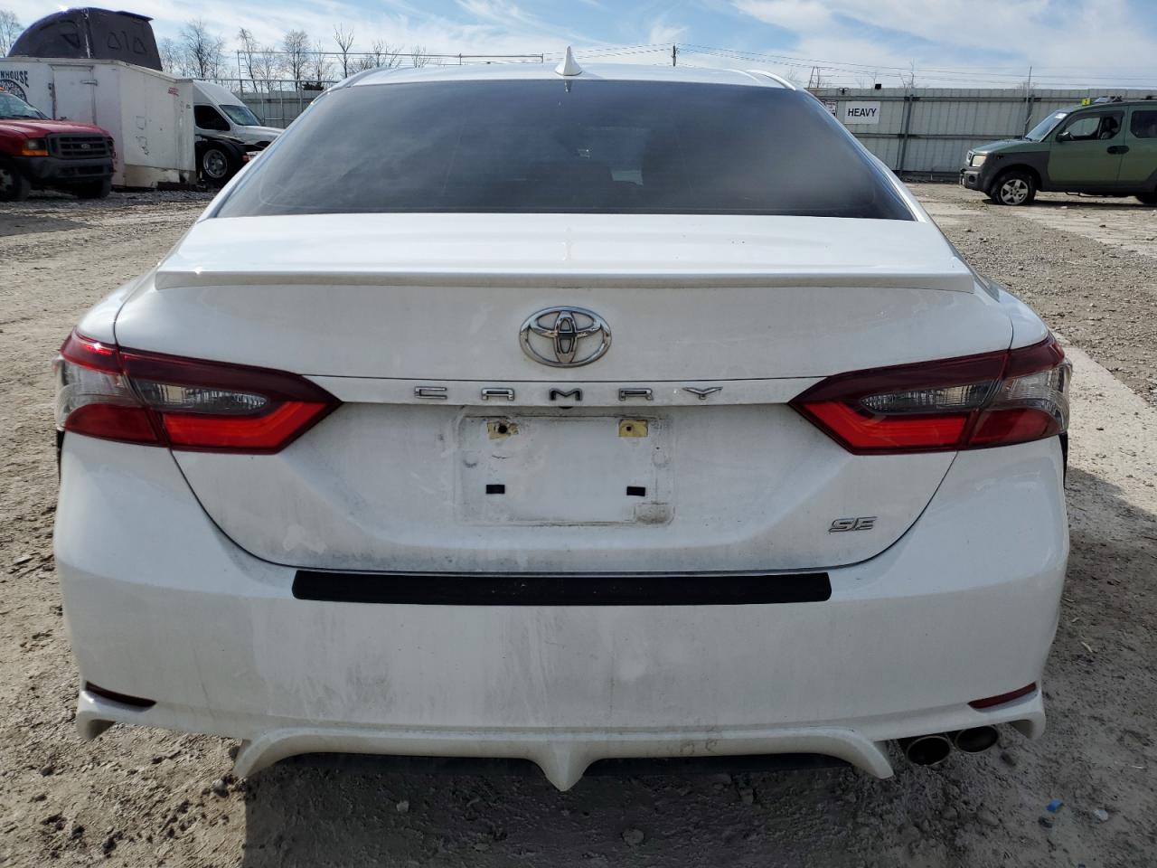 Photo 5 VIN: 4T1G11AK3PU743834 - TOYOTA CAMRY 