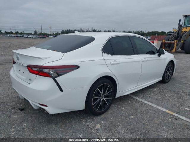 Photo 3 VIN: 4T1G11AK3PU763629 - TOYOTA CAMRY 