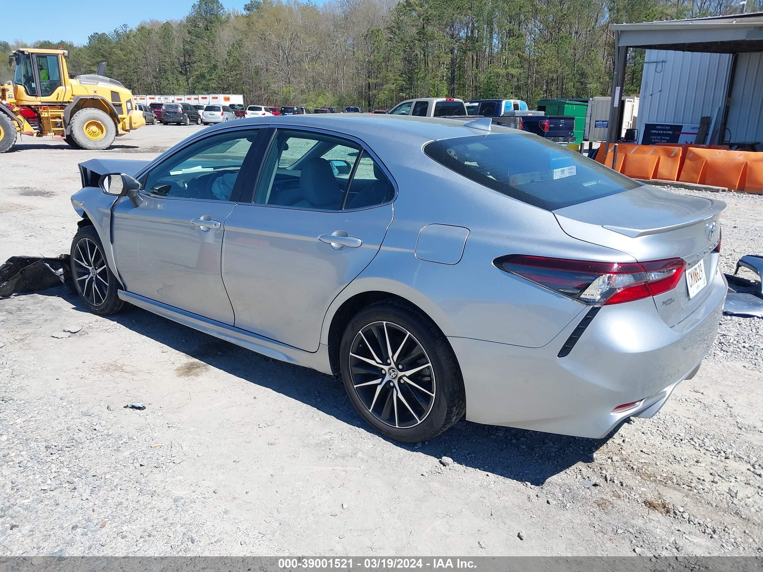 Photo 2 VIN: 4T1G11AK3PU793746 - TOYOTA CAMRY 