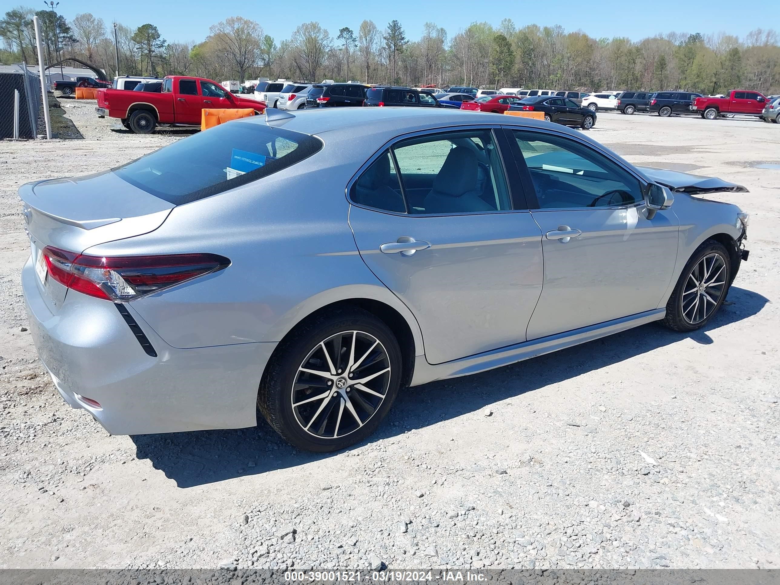 Photo 3 VIN: 4T1G11AK3PU793746 - TOYOTA CAMRY 