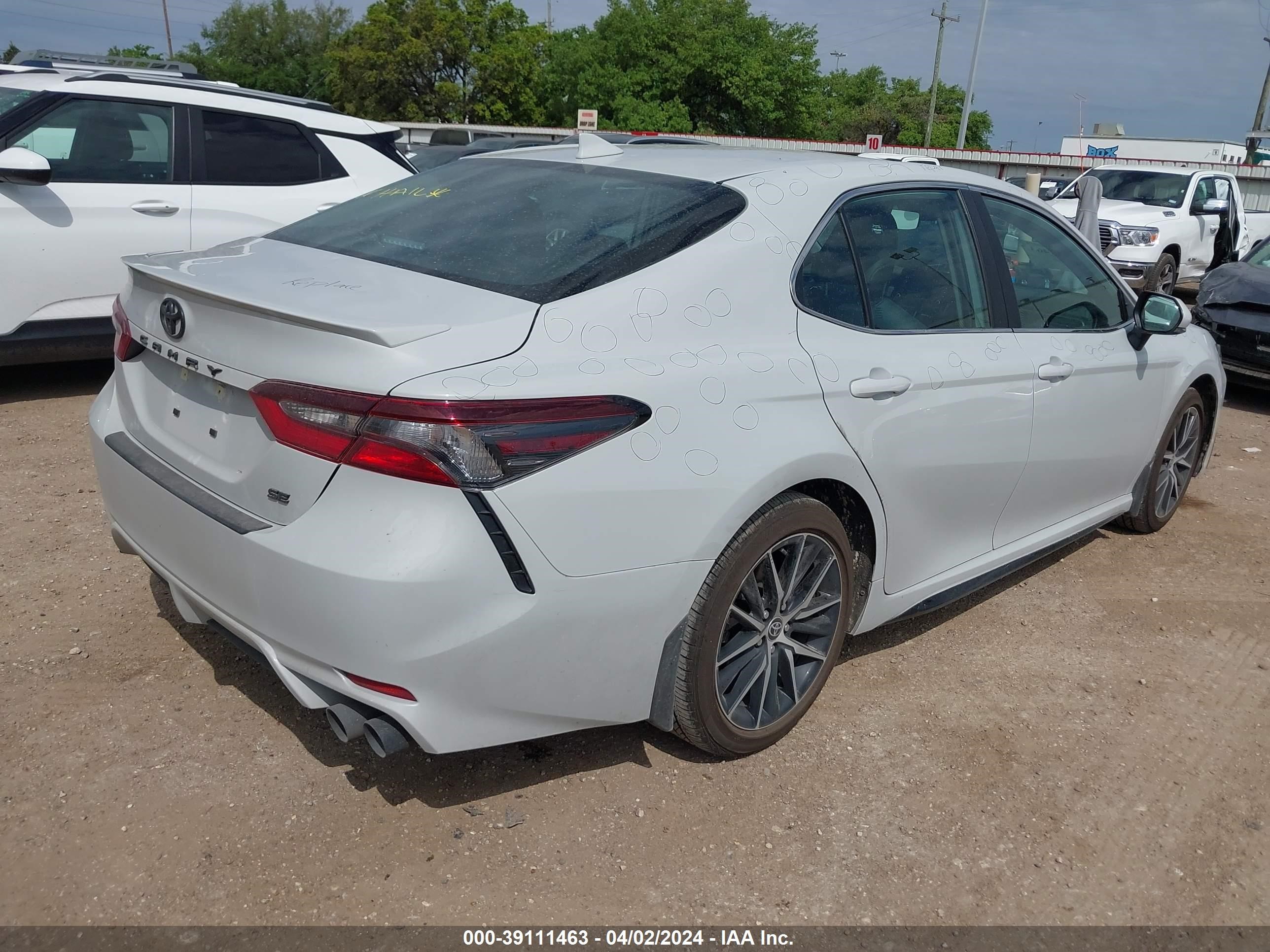 Photo 3 VIN: 4T1G11AK3RU206996 - TOYOTA CAMRY 