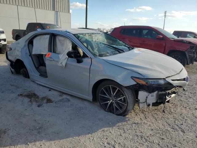 Photo 3 VIN: 4T1G11AK3RU218856 - TOYOTA CAMRY SE N 