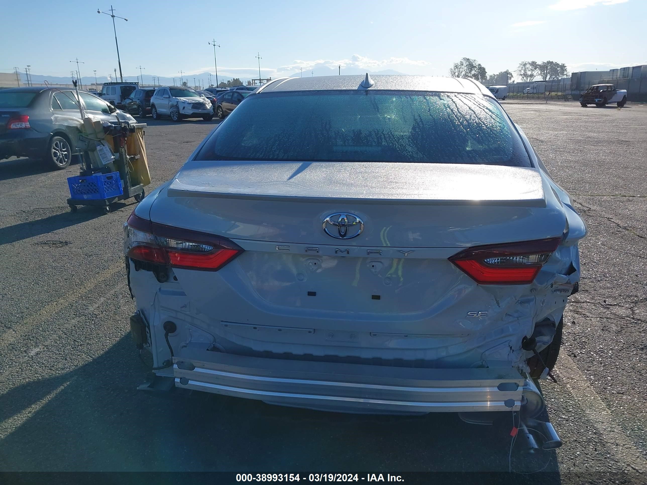 Photo 16 VIN: 4T1G11AK3RU227895 - TOYOTA CAMRY 