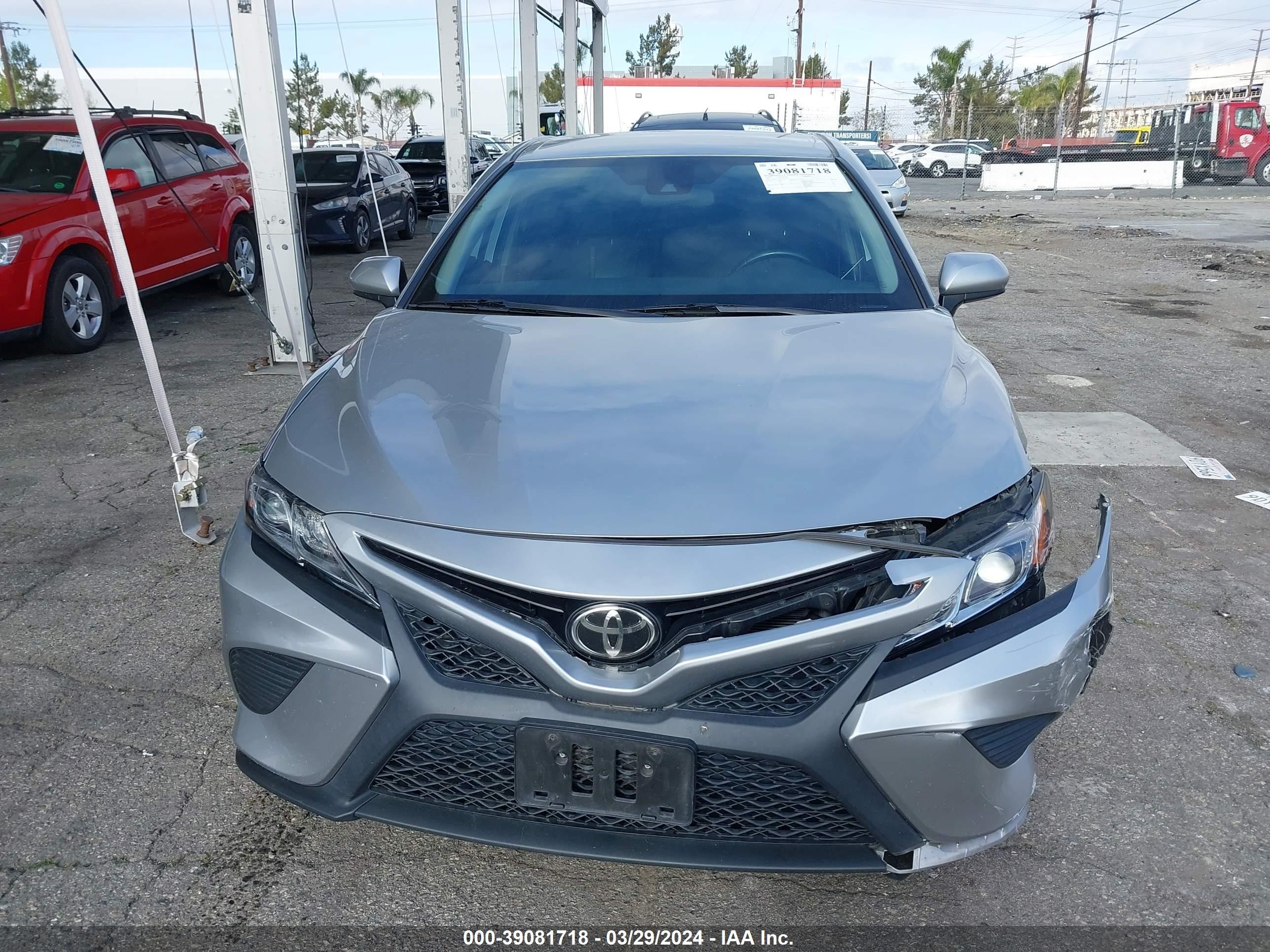 Photo 11 VIN: 4T1G11AK4LU363217 - TOYOTA CAMRY 