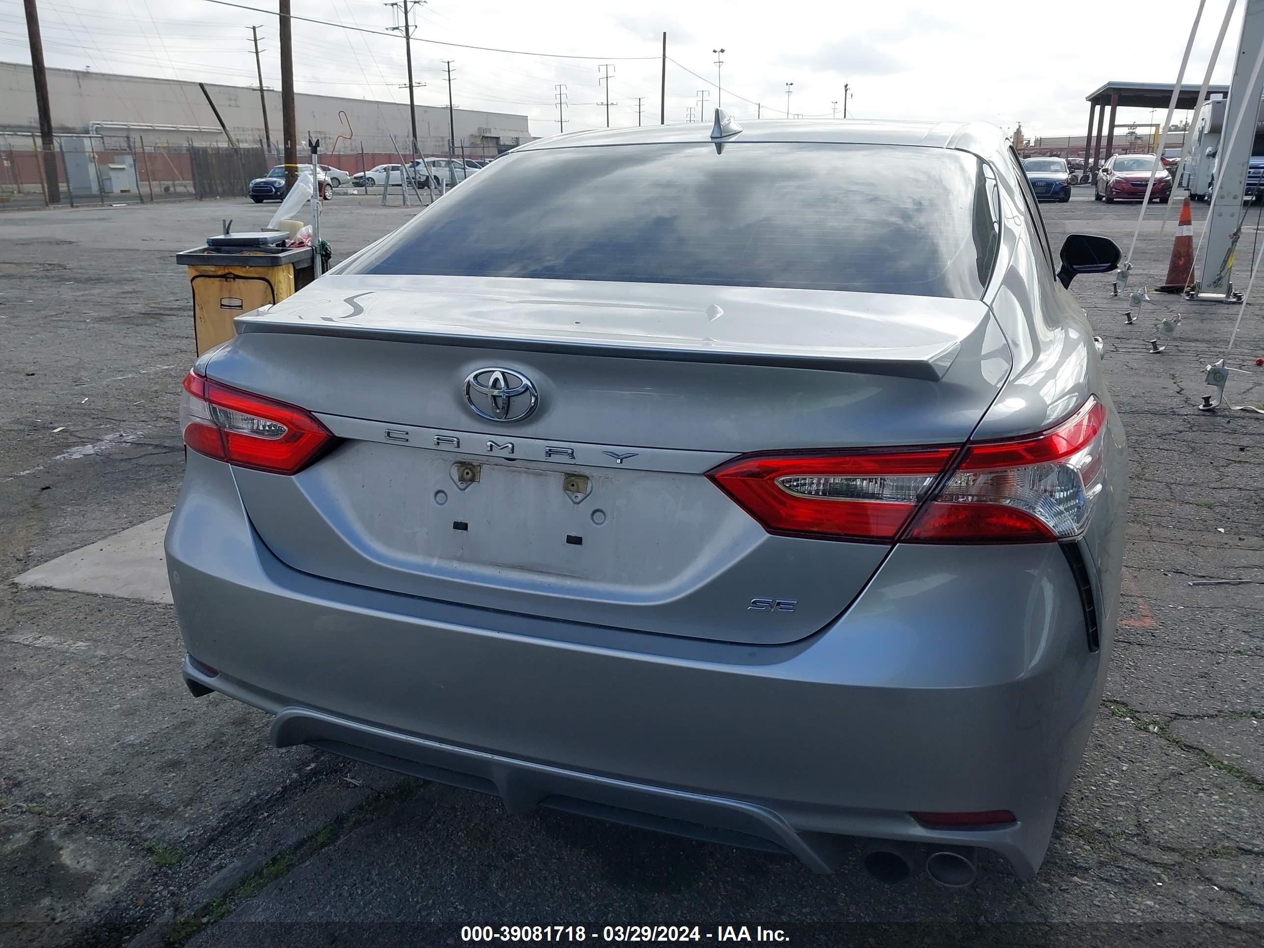 Photo 15 VIN: 4T1G11AK4LU363217 - TOYOTA CAMRY 