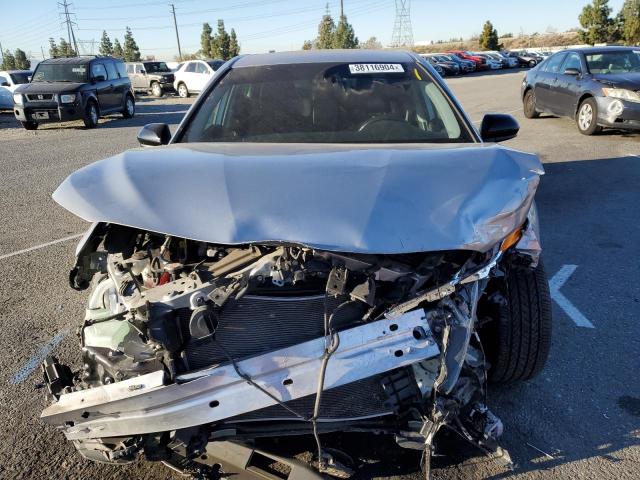 Photo 4 VIN: 4T1G11AK4LU379353 - TOYOTA CAMRY 