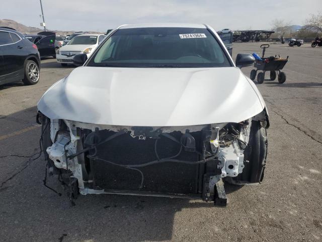 Photo 4 VIN: 4T1G11AK4LU386111 - TOYOTA CAMRY SE 