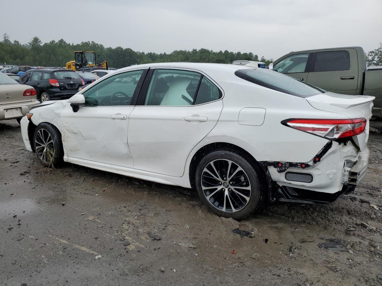 Photo 1 VIN: 4T1G11AK4LU898922 - TOYOTA CAMRY 