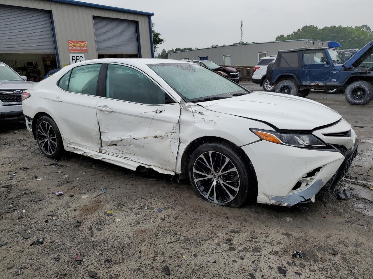 Photo 3 VIN: 4T1G11AK4LU898922 - TOYOTA CAMRY 