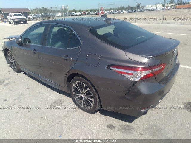 Photo 2 VIN: 4T1G11AK4LU945074 - TOYOTA CAMRY 