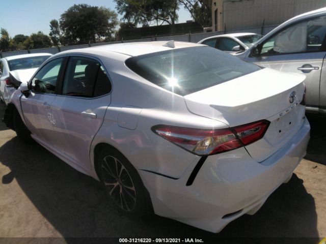 Photo 2 VIN: 4T1G11AK4LU970640 - TOYOTA CAMRY 