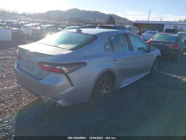 Photo 3 VIN: 4T1G11AK4MU496173 - TOYOTA CAMRY 