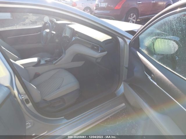 Photo 4 VIN: 4T1G11AK4MU496173 - TOYOTA CAMRY 