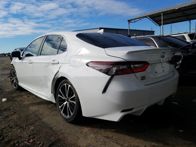 Photo 2 VIN: 4T1G11AK4MU520360 - TOYOTA CAMRY SE 