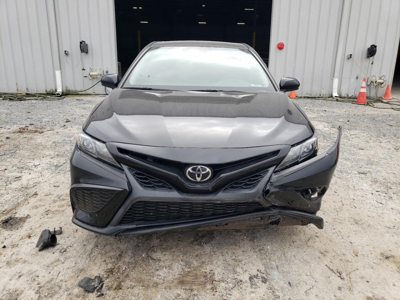 Photo 4 VIN: 4T1G11AK4MU534825 - TOYOTA CAMRY 