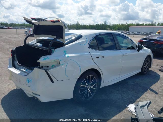 Photo 3 VIN: 4T1G11AK4MU613914 - TOYOTA CAMRY 