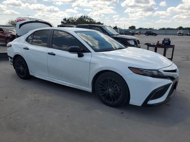 Photo 3 VIN: 4T1G11AK4NU029417 - TOYOTA CAMRY SE 