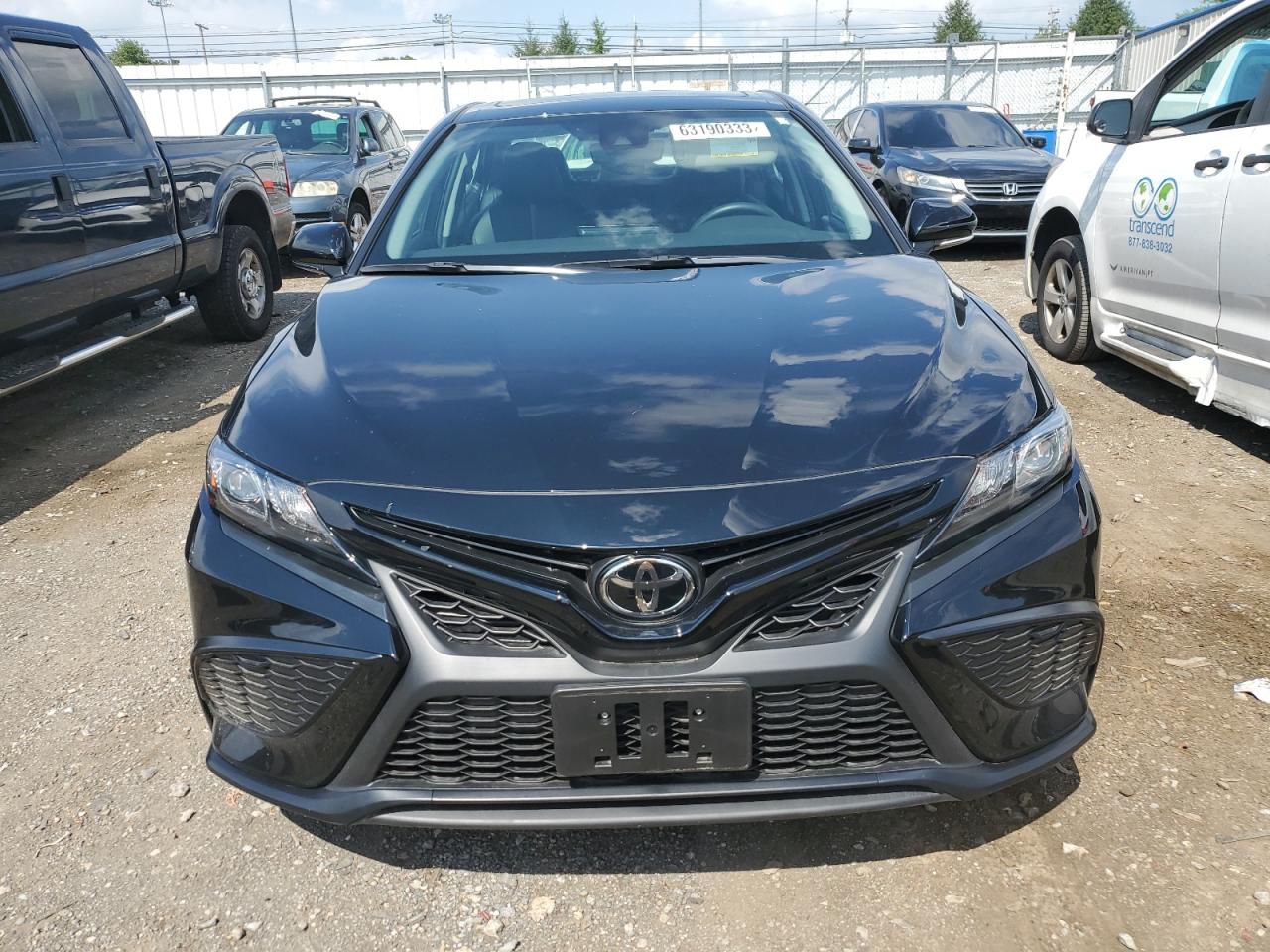 Photo 4 VIN: 4T1G11AK4NU625580 - TOYOTA CAMRY 