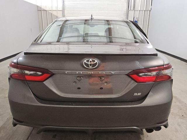 Photo 5 VIN: 4T1G11AK4NU631010 - TOYOTA CAMRY SE 