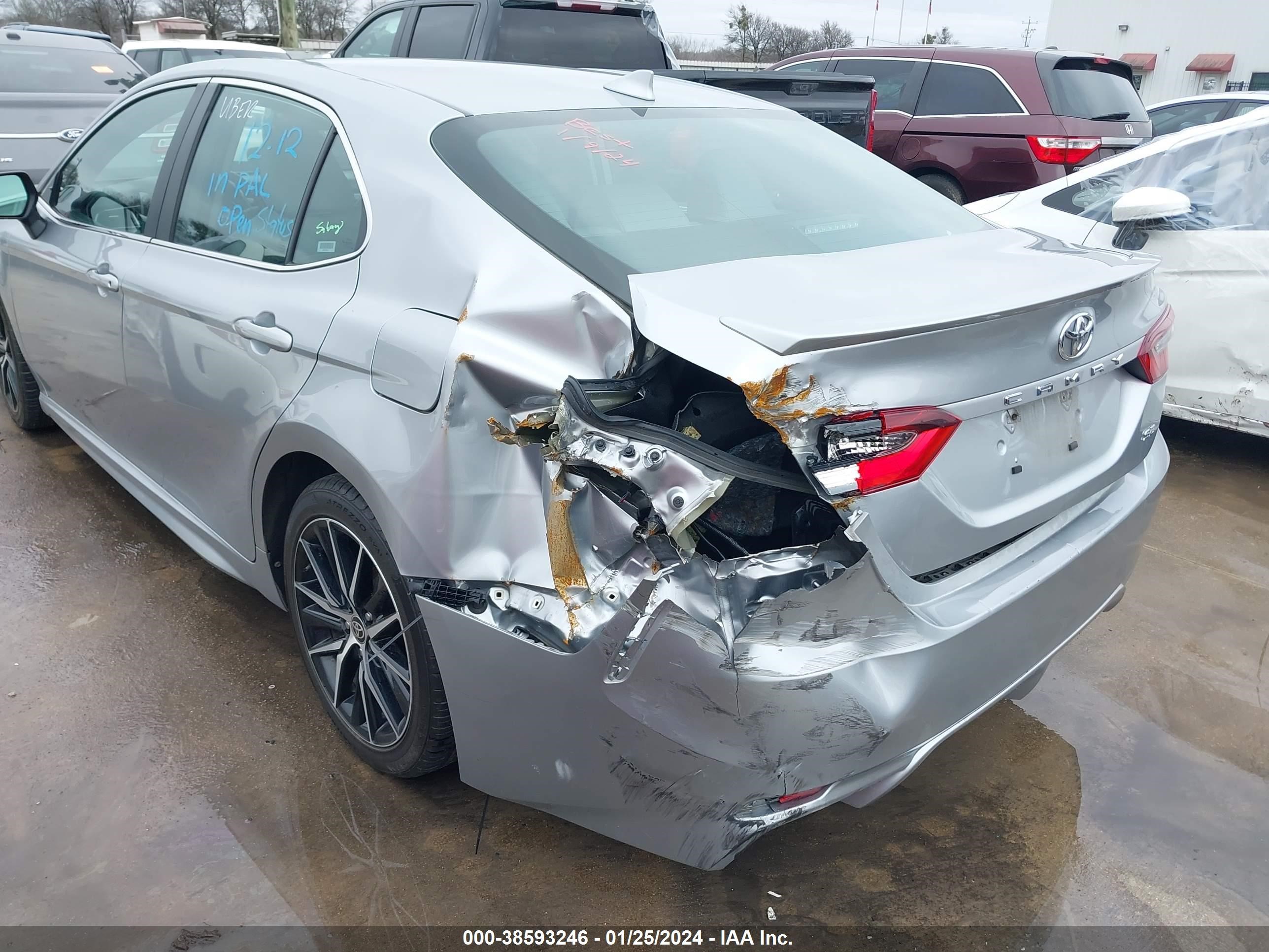 Photo 5 VIN: 4T1G11AK4NU662760 - TOYOTA CAMRY 