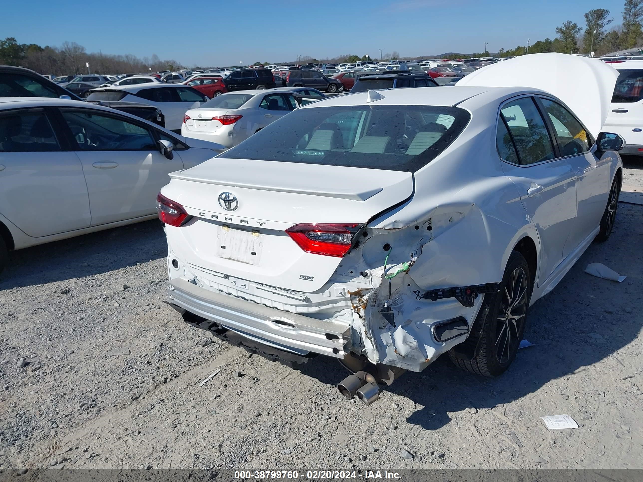 Photo 5 VIN: 4T1G11AK4NU681020 - TOYOTA CAMRY 