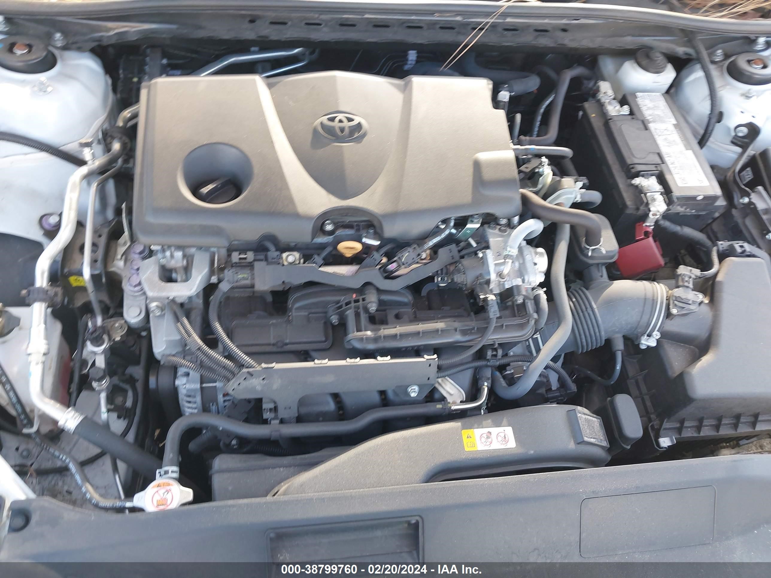 Photo 9 VIN: 4T1G11AK4NU681020 - TOYOTA CAMRY 