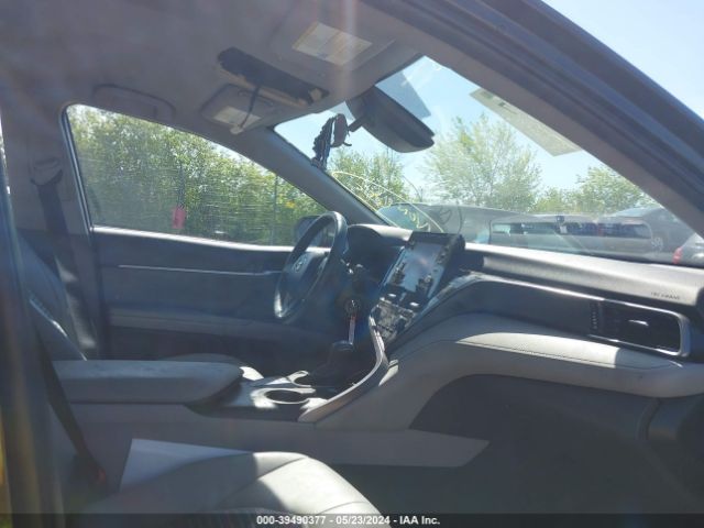 Photo 4 VIN: 4T1G11AK4NU692051 - TOYOTA CAMRY 