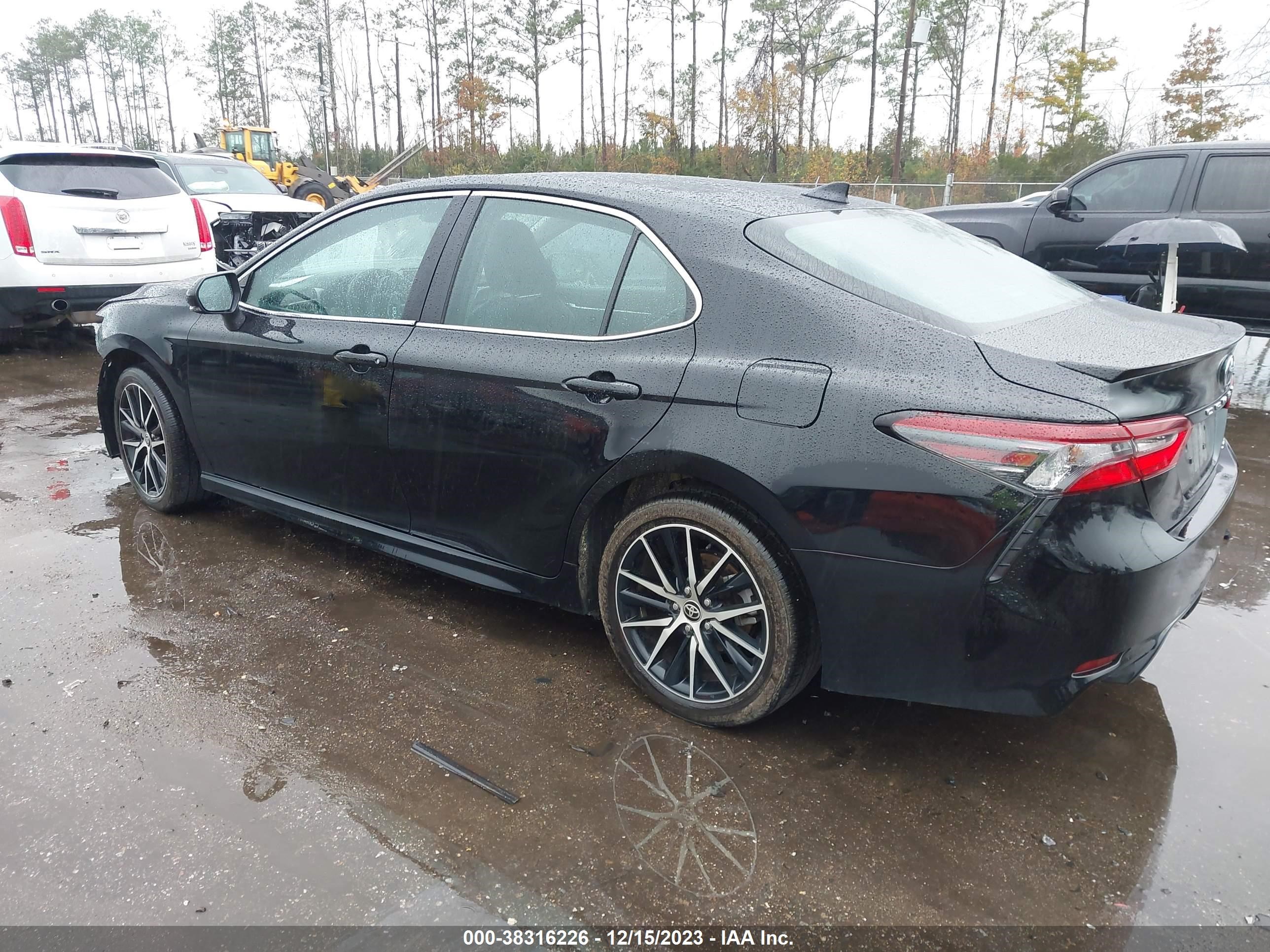 Photo 2 VIN: 4T1G11AK4PU728730 - TOYOTA CAMRY 