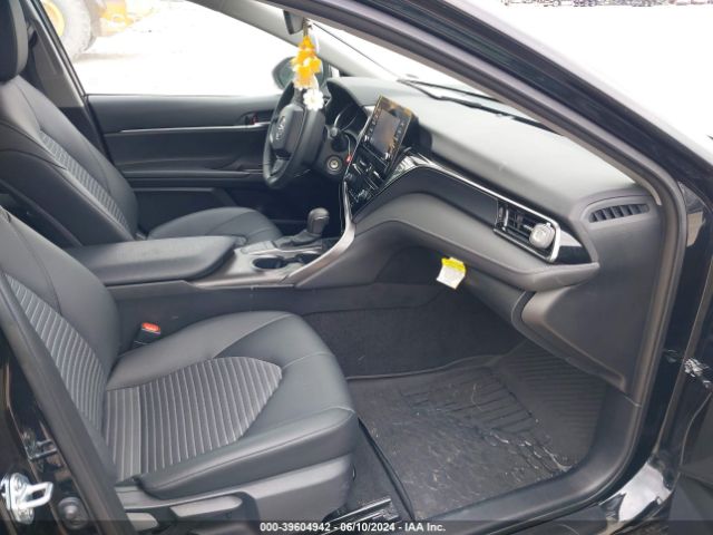 Photo 4 VIN: 4T1G11AK4PU771724 - TOYOTA CAMRY 