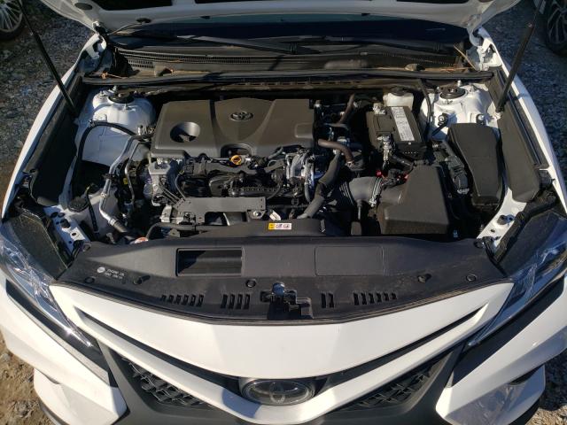 Photo 6 VIN: 4T1G11AK5LU857571 - TOYOTA CAMRY SE 