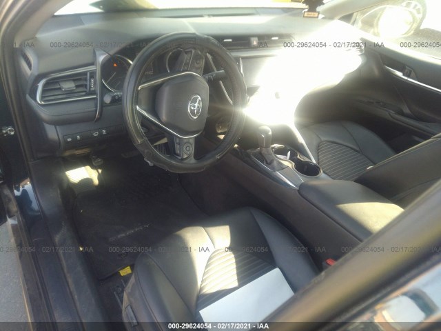 Photo 4 VIN: 4T1G11AK5LU873463 - TOYOTA CAMRY 