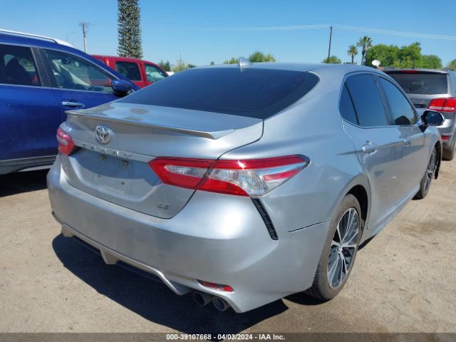 Photo 3 VIN: 4T1G11AK5LU922385 - TOYOTA CAMRY 