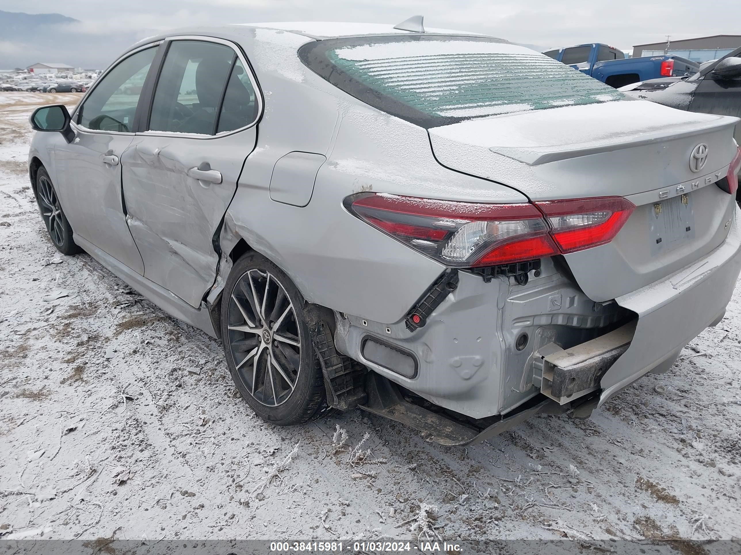 Photo 5 VIN: 4T1G11AK5MU410482 - TOYOTA CAMRY 