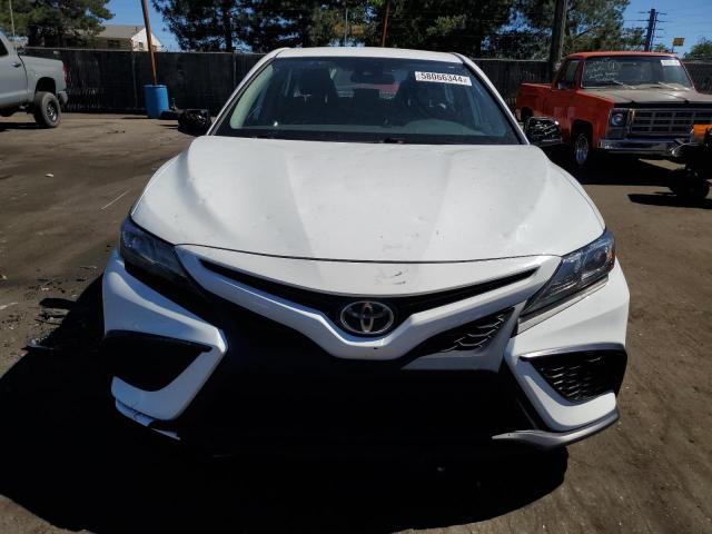 Photo 4 VIN: 4T1G11AK5MU454224 - TOYOTA CAMRY SE 