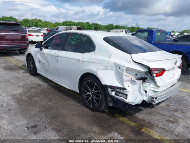 Photo 2 VIN: 4T1G11AK5MU529777 - TOYOTA CAMRY 