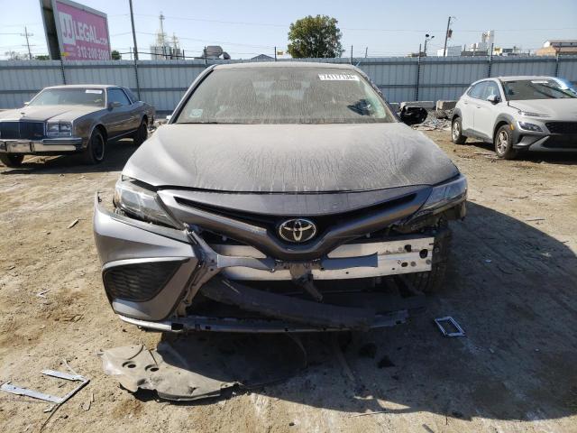 Photo 4 VIN: 4T1G11AK5MU558972 - TOYOTA CAMRY SE 