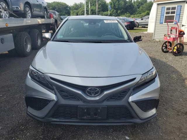 Photo 4 VIN: 4T1G11AK5NU045948 - TOYOTA CAMRY SE 