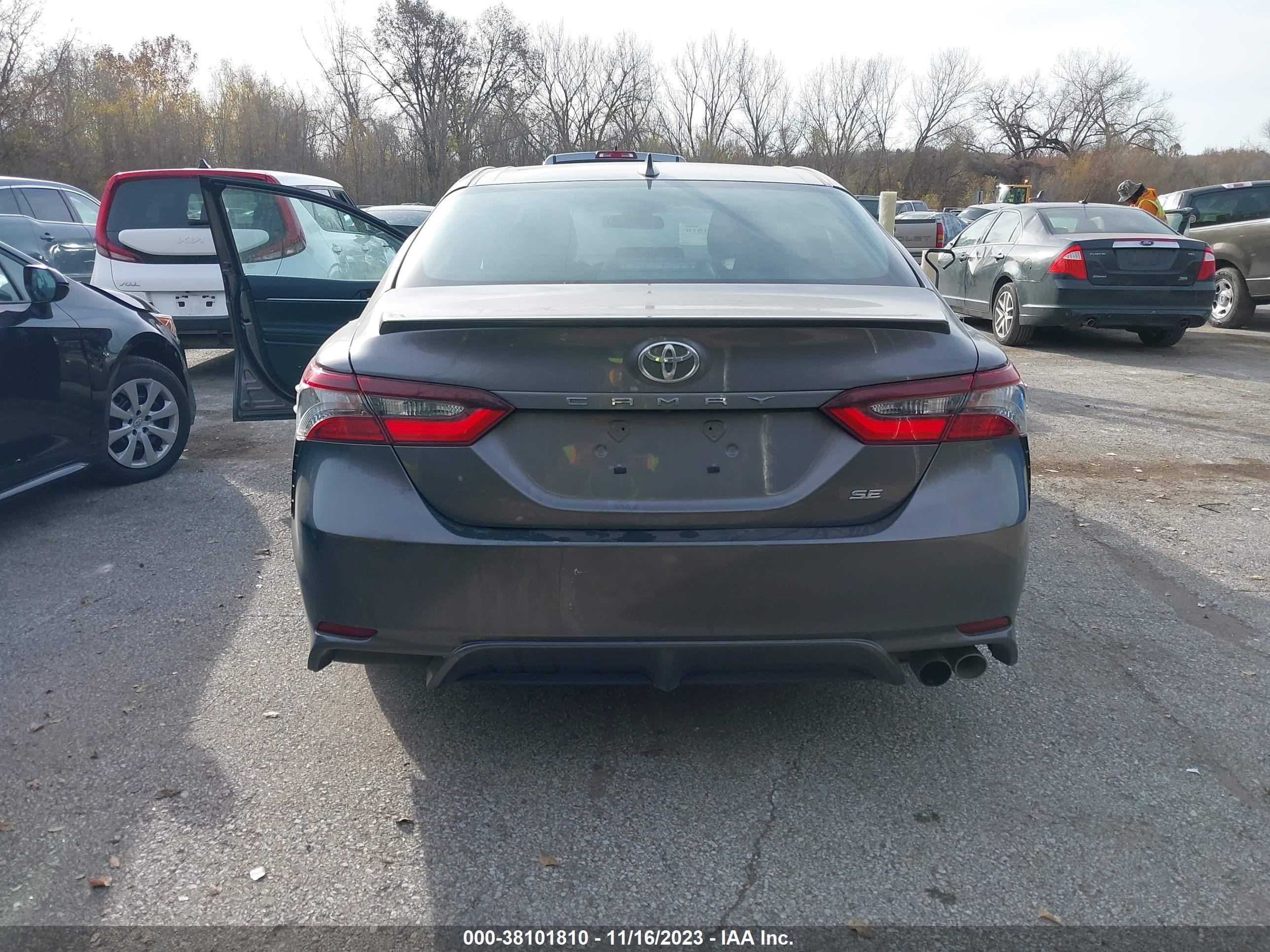 Photo 15 VIN: 4T1G11AK5NU630576 - TOYOTA CAMRY 