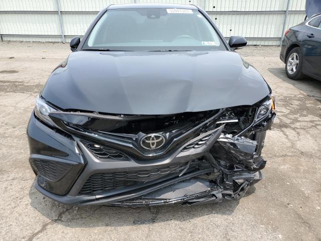 Photo 4 VIN: 4T1G11AK5NU682466 - TOYOTA CAMRY SE 