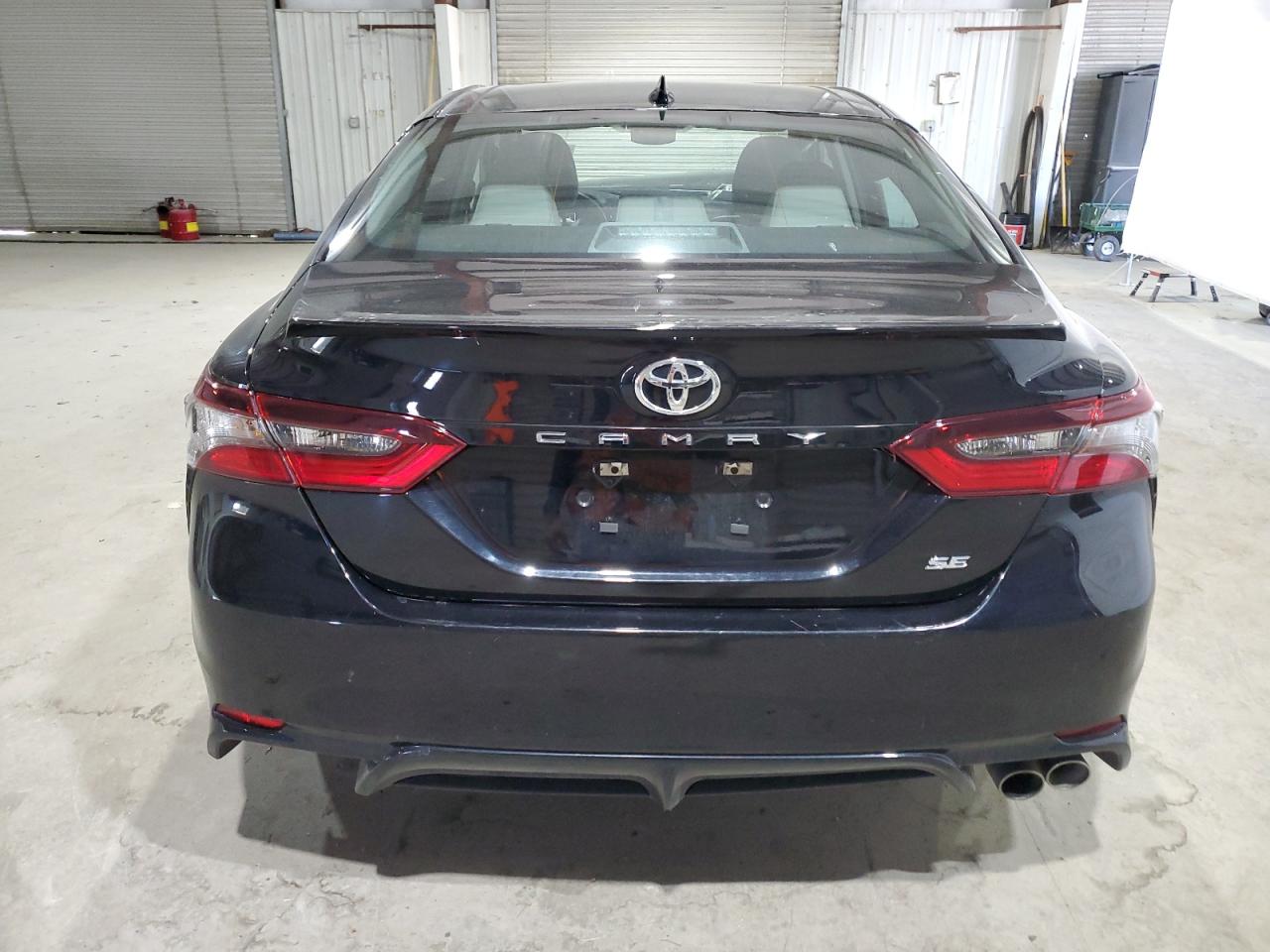 Photo 5 VIN: 4T1G11AK5NU718947 - TOYOTA CAMRY 