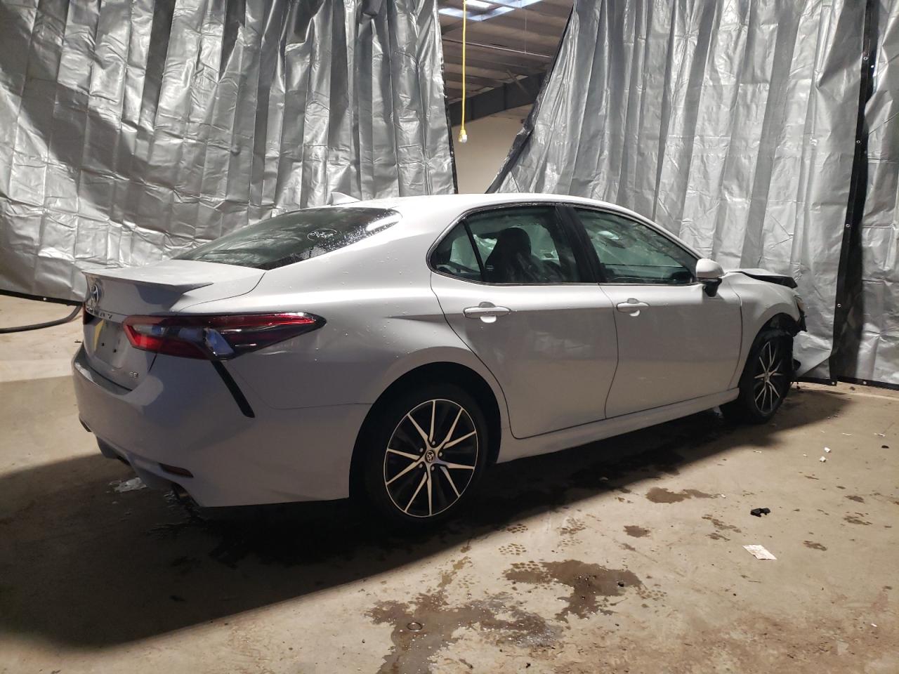 Photo 2 VIN: 4T1G11AK5PU102183 - TOYOTA CAMRY 