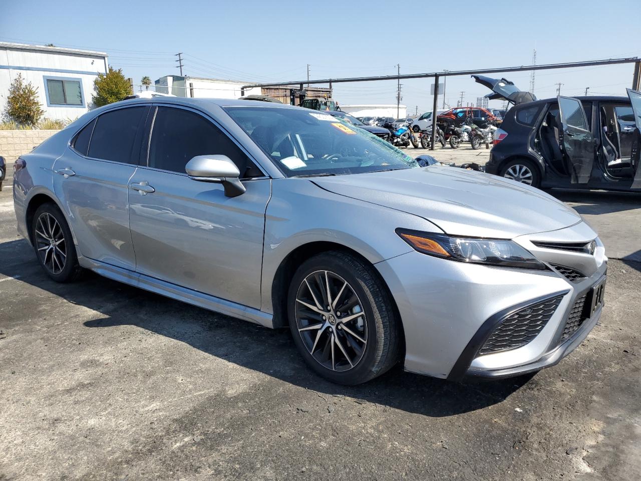 Photo 3 VIN: 4T1G11AK5PU738697 - TOYOTA CAMRY 