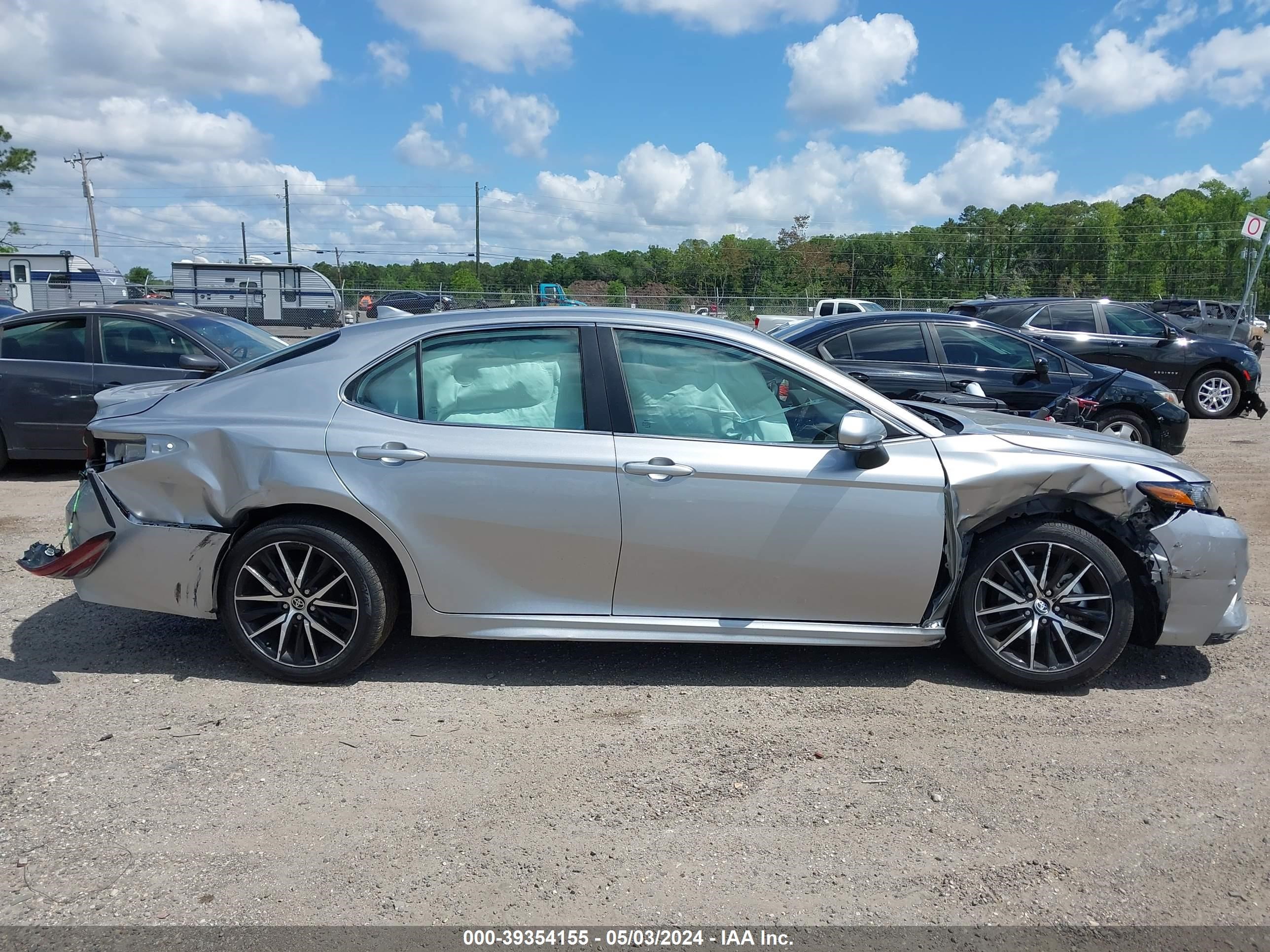 Photo 12 VIN: 4T1G11AK5PU777628 - TOYOTA CAMRY 