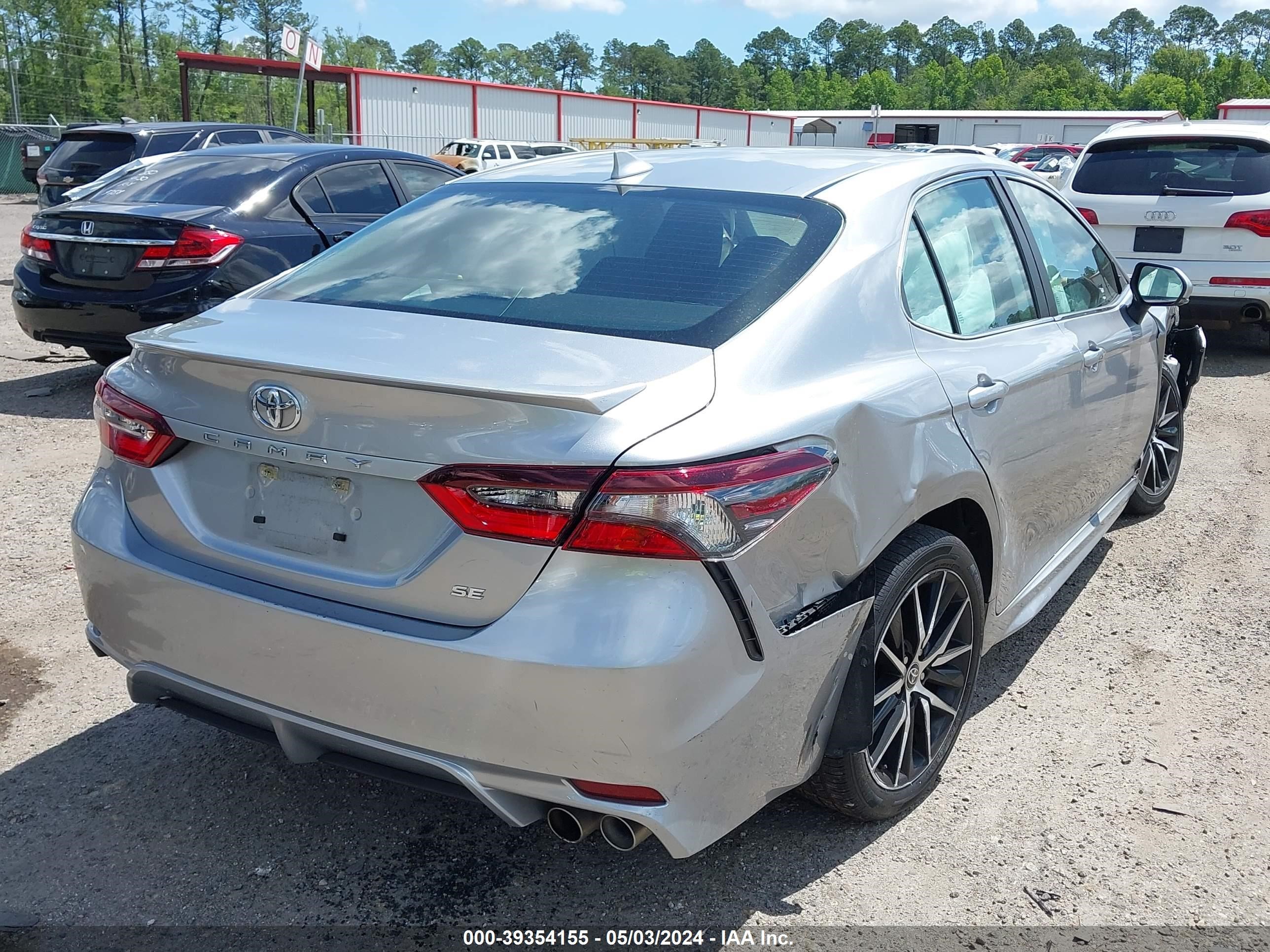 Photo 3 VIN: 4T1G11AK5PU777628 - TOYOTA CAMRY 