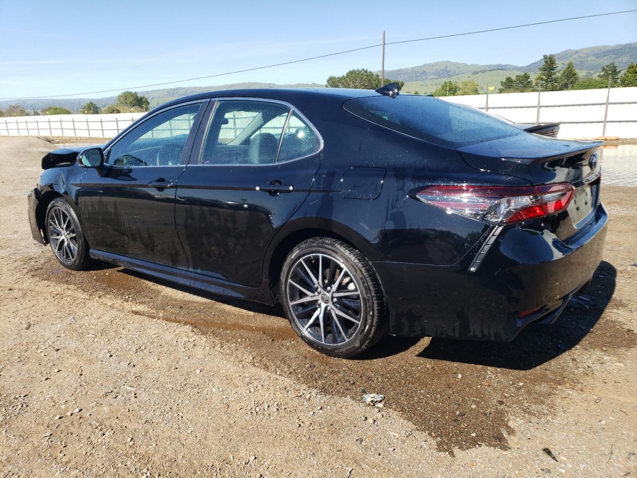 Photo 1 VIN: 4T1G11AK5PU780724 - TOYOTA CAMRY 