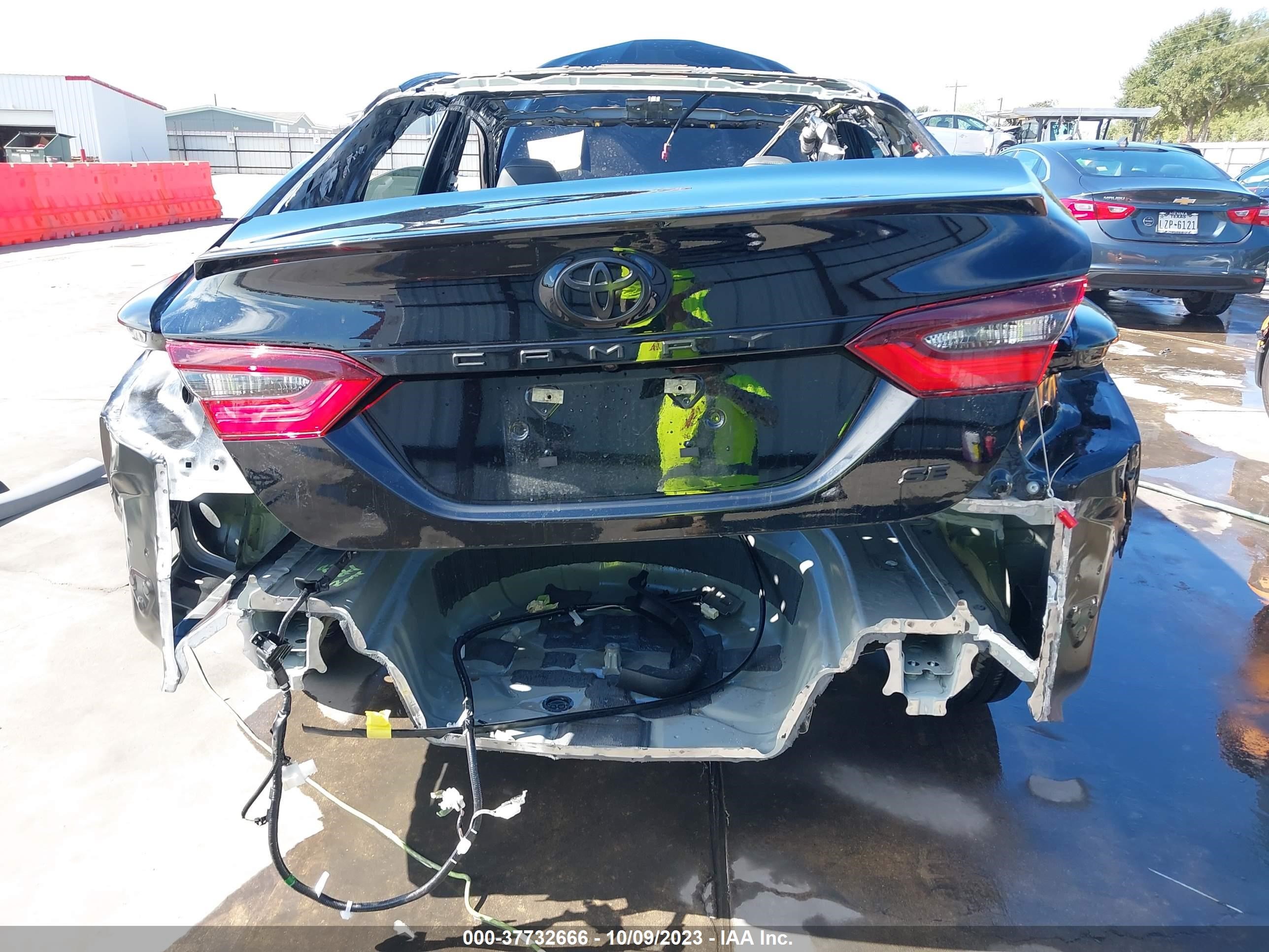 Photo 5 VIN: 4T1G11AK5PU814760 - TOYOTA CAMRY 