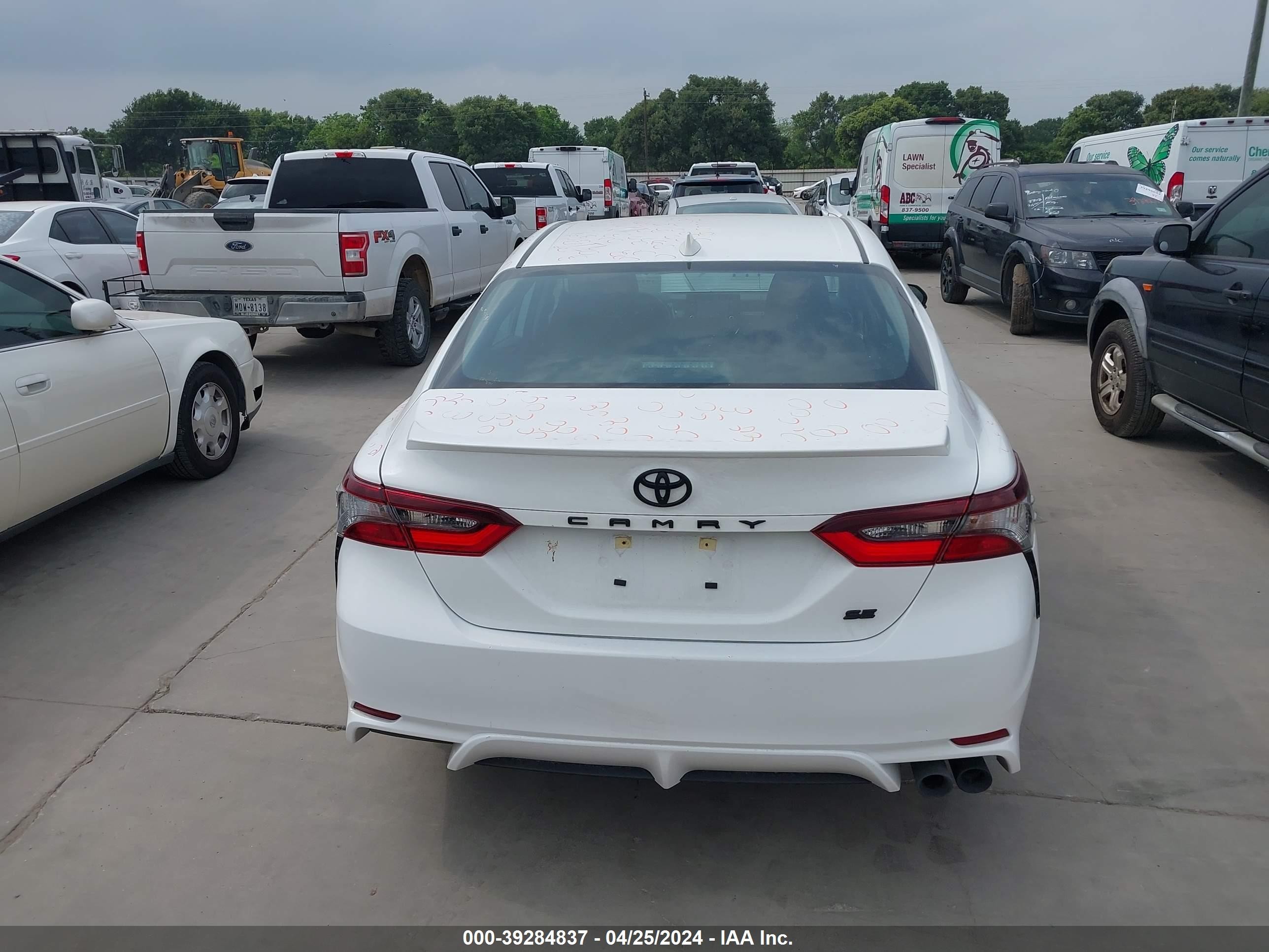 Photo 15 VIN: 4T1G11AK5RU209415 - TOYOTA CAMRY 