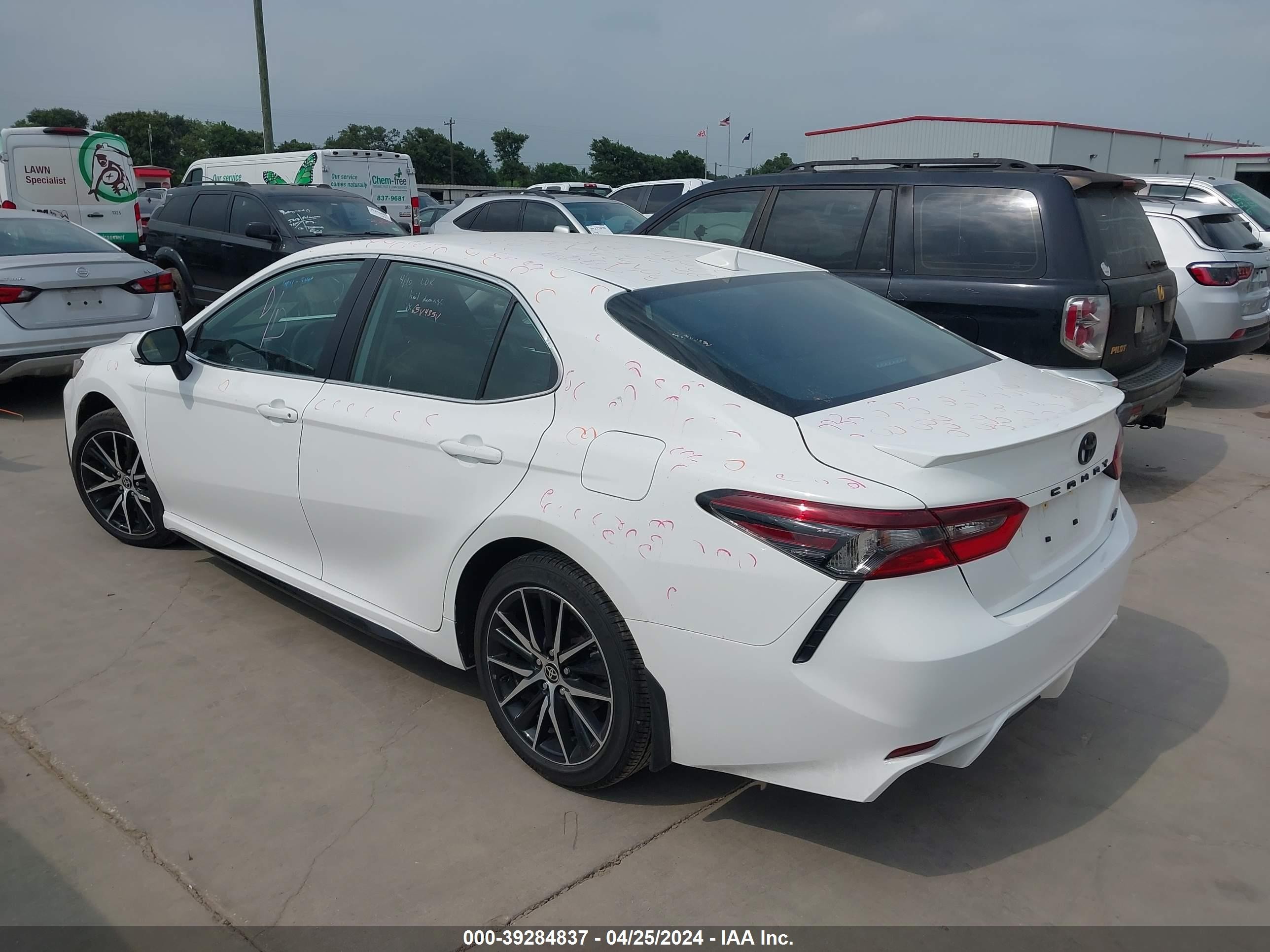 Photo 2 VIN: 4T1G11AK5RU209415 - TOYOTA CAMRY 