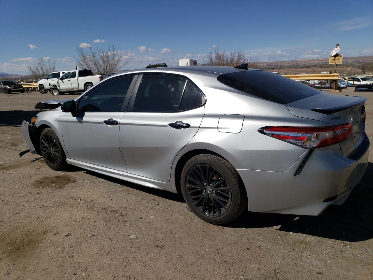 Photo 1 VIN: 4T1G11AK6LU304976 - TOYOTA CAMRY 