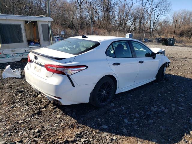 Photo 2 VIN: 4T1G11AK6LU305108 - TOYOTA CAMRY SE 